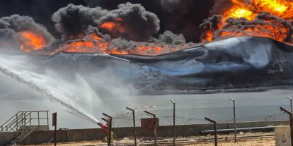 Libya'da elektrik santrali ve petrol tesislerinde patlamanın ardından elektrik kesintisi