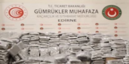 Kapıkule’de bir tırda 810 kilo uyuşturucu ele geçirildi