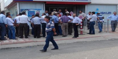 İşsizlik oranı yüzde 7,9 seviyesine geriledi