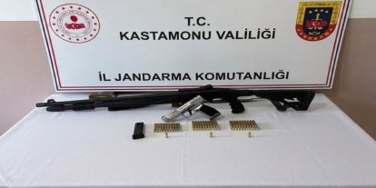 Kastamonu’da ruhsatsız silah operasyonunda 3 tabanca ve 2 av tüfeği ele geçirildi