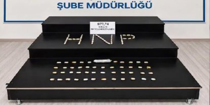 Hakkâri’de 3 İran uyruklu şüphelinin vücudundan 877 gram uyuşturucu çıktı