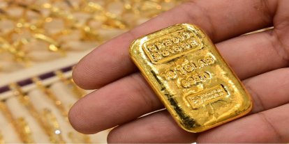 Altın üç ayın en yüksek seviyesine çıktı ve art arda üçüncü haftasını da kazançla tamamladı