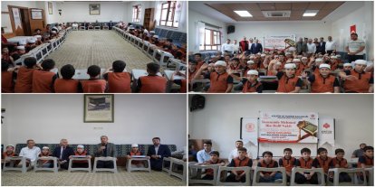 Gaziantep'te "1001 hayır şartı" projesi kapsamında bin adet rahle Kur'an kurslarına teslim edildi