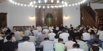 Mevlid Kandili Cizre'de dualarla idrak edildi