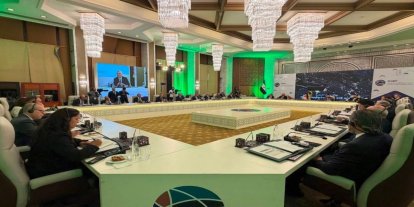 Bakan Bolat, Şam Dünya Ekonomi Forumu'na katıldı