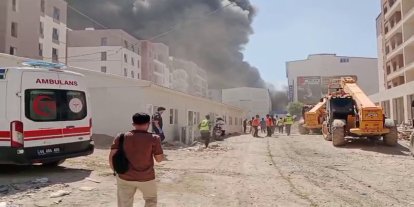 TOKİ rezerv alanındaki konteyner yangını konutlara da sıçradı