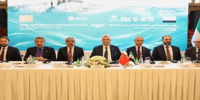 Bakan Bolat, Halep'te Türk ve Suriyeli iş insanlarıyla bir araya geldi