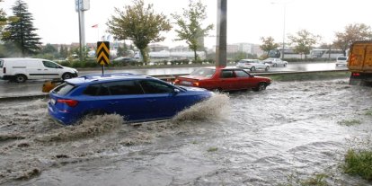 Meteoroloji'den çok kuvvetli ve şiddetli yağış uyarısı