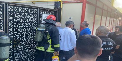 Şanlıurfa'da site otoparkında yangın