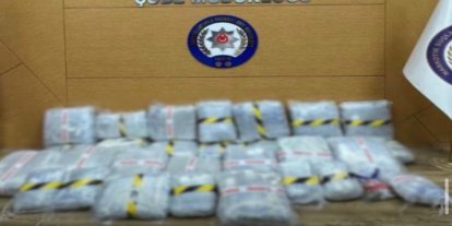 İzmir'de 80 kilo uyuşturucu ele geçirildi