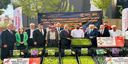 Şırnak’ta üreticiye fide ve çoban çantası desteği