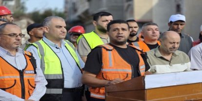 Gazze'de enkaz altındaki şehitlerin naaşlarını çıkarma çalışmaları sürüyor