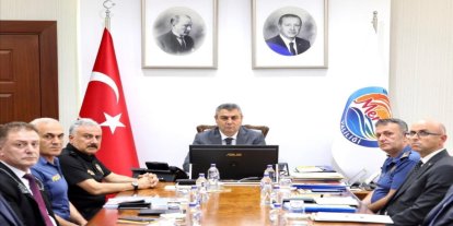 Mersin'de emniyet değerlendirme toplantısı