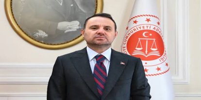 Bakan Gürlek'ten sosyal medya uyarısı: Sosyal medya hukuk dışı ve denetimsiz alan değildir