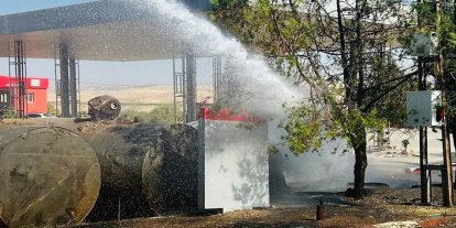 Siirt’te akaryakıt istasyonunda yangın: Alevler tanklara sıçradı