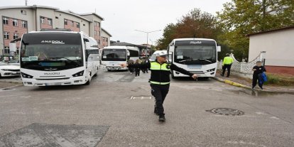 Kocaeli'de okul ve yurt çevrelerinde denetim: 13 aranan şahıs hakkında işlem yapıldı