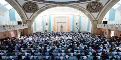 Cuma hutbesi: Ahilik ahlakı