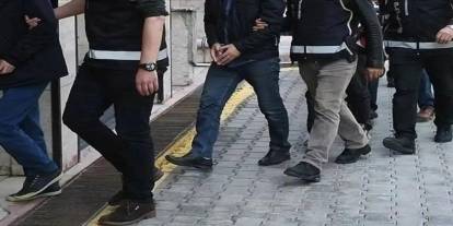 İzmir'de FETÖ operasyonu: 21 şüpheli yakalandı