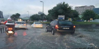 İstanbul için kuvvetli yağış ve sel uyarısı