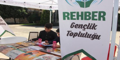 Rehber Gençlik Topluluğu: Üniversiteli öğrencilere helal dairesi içerisinde manevi aktiviteler sunuyoruz