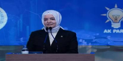 AK Parti Genel Başkan Yardımcısı Fatma Betül Sayan Kaya görevinden istifa etti