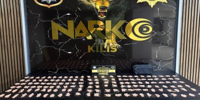 Kilis’te 300 ecstasy hap ele geçirildi: 2 şüpheli tutuklandı