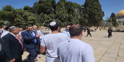 Siyonist işgalcilerden Yahudi bayramı bahanesiyle Mescid-i Aksa'ya baskın