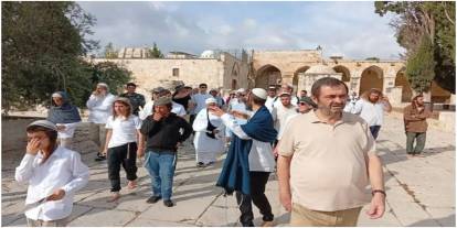 İşgalci siyonistler Mescid-i Aksa'ya baskın düzenledi