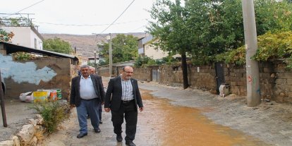 HÜDA PAR'dan Silvan Belediyesine yol tepkisi: Halkın uyarılarına rağmen parke taşı döşendi