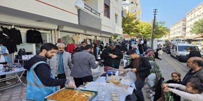 Ankara'da ihtiyaç sahipleri yararına kermes