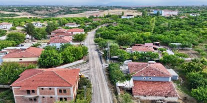 Yeşilyurt Belediyesinden kırsal mahallede yol çalışması