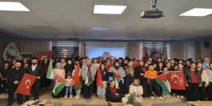 Öğrenciler "Mescid-i Aksa ve Umut" tiyatro gösterisinde buluştu