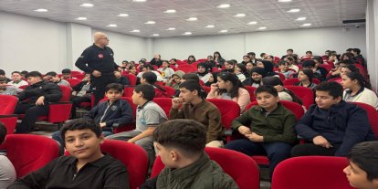 Cizre'de öğrencilere afet bilinci eğitimi