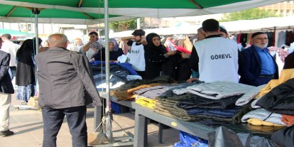 İhtiyaç sahiplerine yararına düzenlenen kermes yoğun ilgiyle devam ediyor