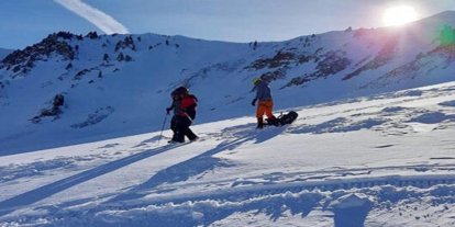 Erciyes Dağı'nda mahsur kalan 2 dağcı için ekipler harekete geçti