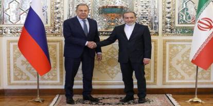 Lavrov ile Arakçi Tahran'da görüştü