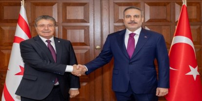 Bakan Fidan, KKTC Başbakanı Üstel ile görüştü