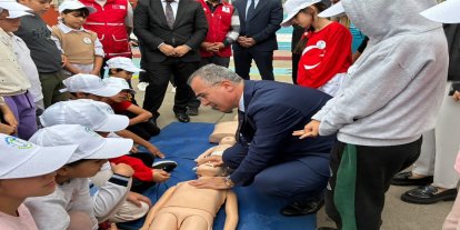 Diyarbakır’da öğrenciler sağlık konularında bilgilendirildi