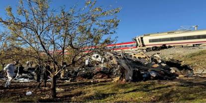 İspanya'daki tren kazasında ölü sayısı 64'e yükseldi.