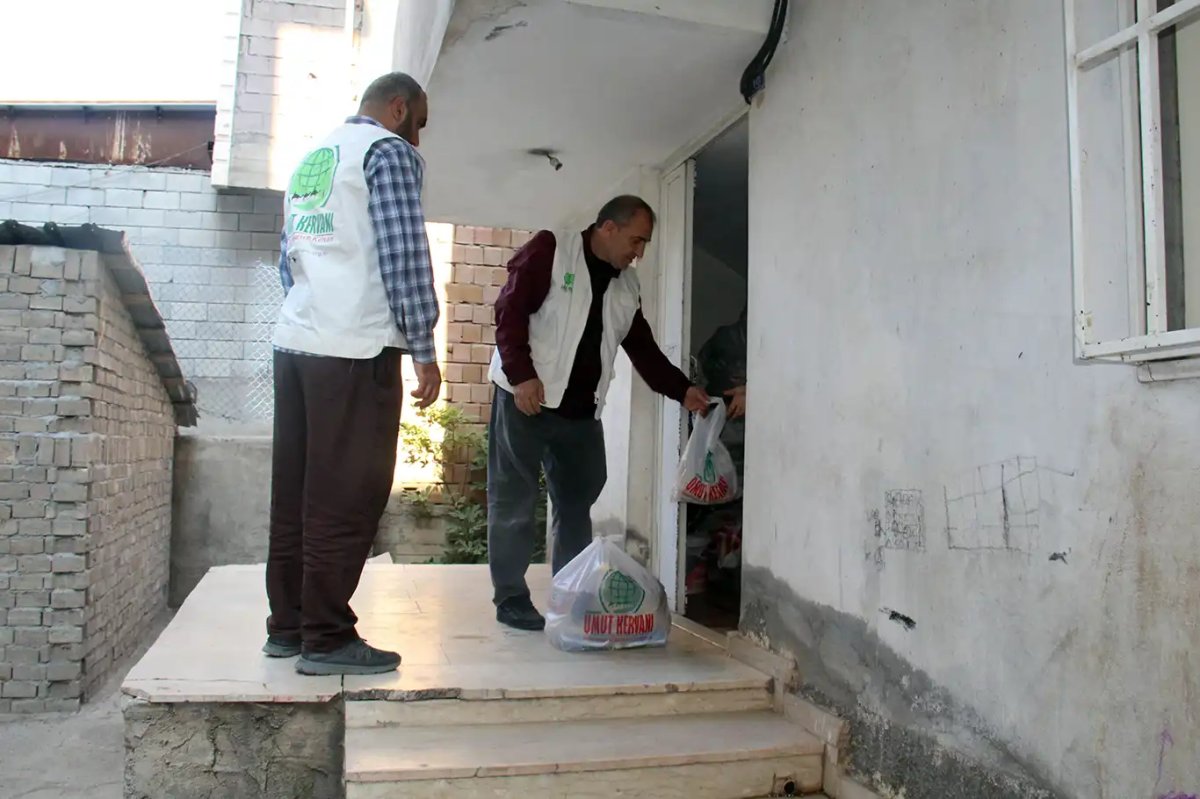 Umut Kervanı yardım çalışmalarını sürdürüyor