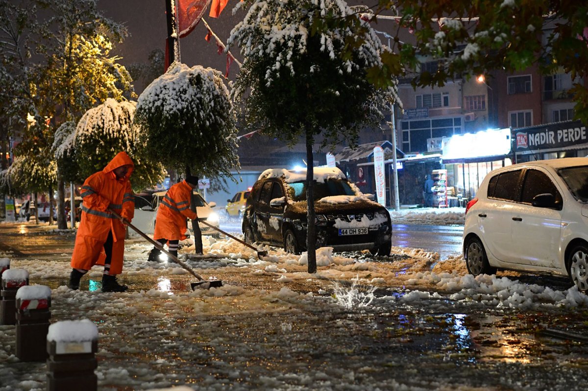 Malatya'da 158 mahalleye ulaşım sağlanamıyor