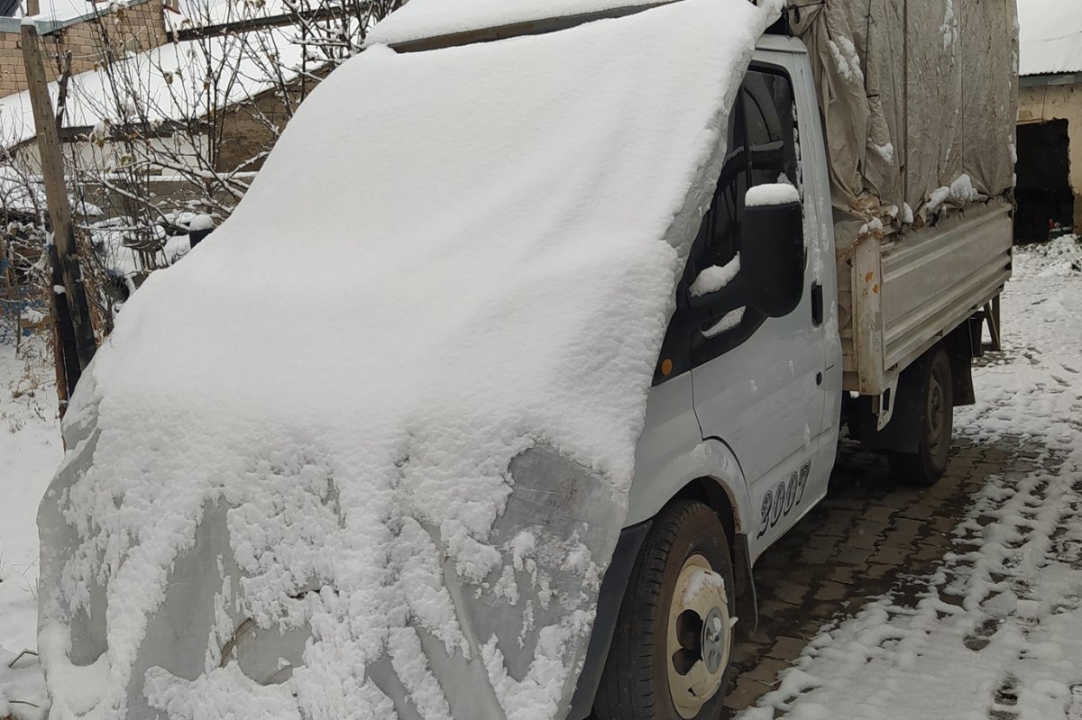 Kar yağışının etkili olduğu Doğu Anadolu bölgesinin 5 ilinde hayat olumsuz etkilendi