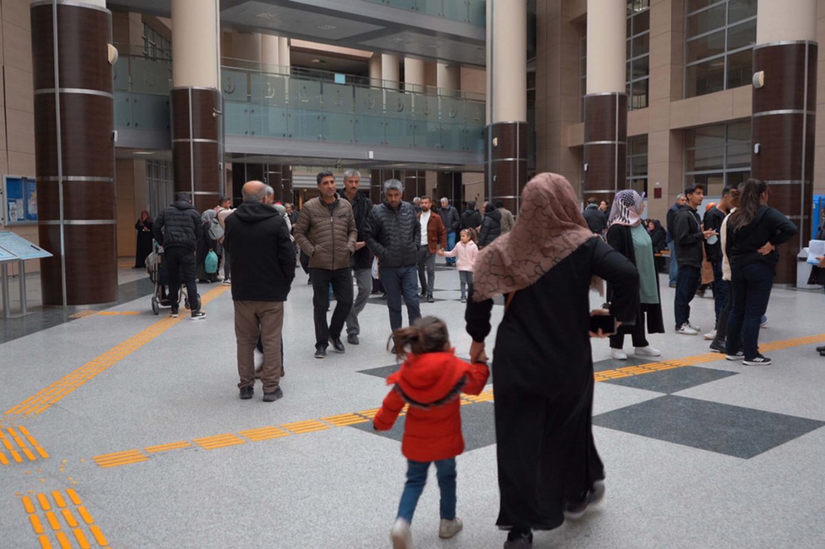 Prof. Dr. Konca: Kafamıza göre evdeki ilaçları kullanmamız doğru olmaz