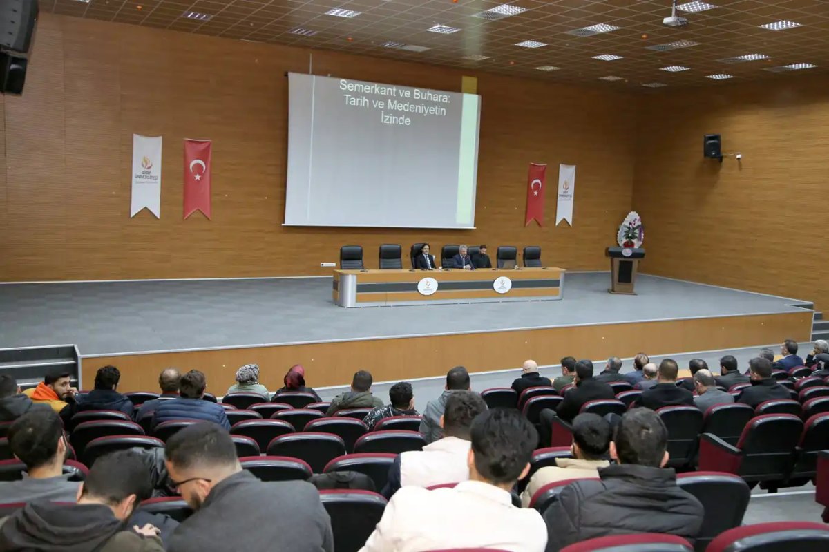 Siirt Üniversitesi'nde "Semerkand ve Buhara seyahat notları" paneli düzenlendi