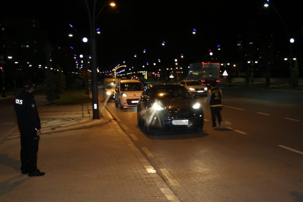 Malatya'da trafik denetimlerinde 429 sürücüye cezai işlem uygulandı