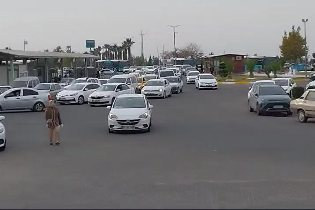 Trafik yoğunluğu ve organizasyon eksikliği sınava girecek öğrencileri mağdur etti