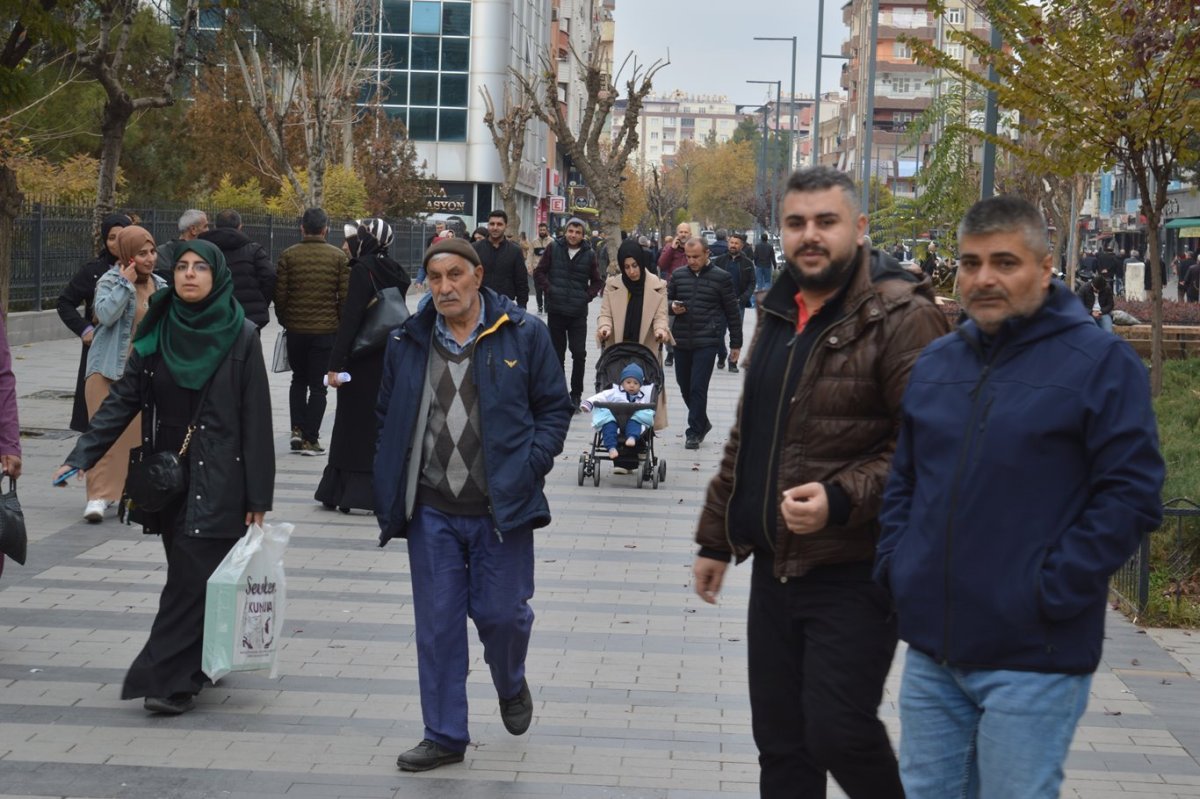 Asgari ücret zammı açıklanmadan marketlerdeki fiyat artışlarına halktan tepki