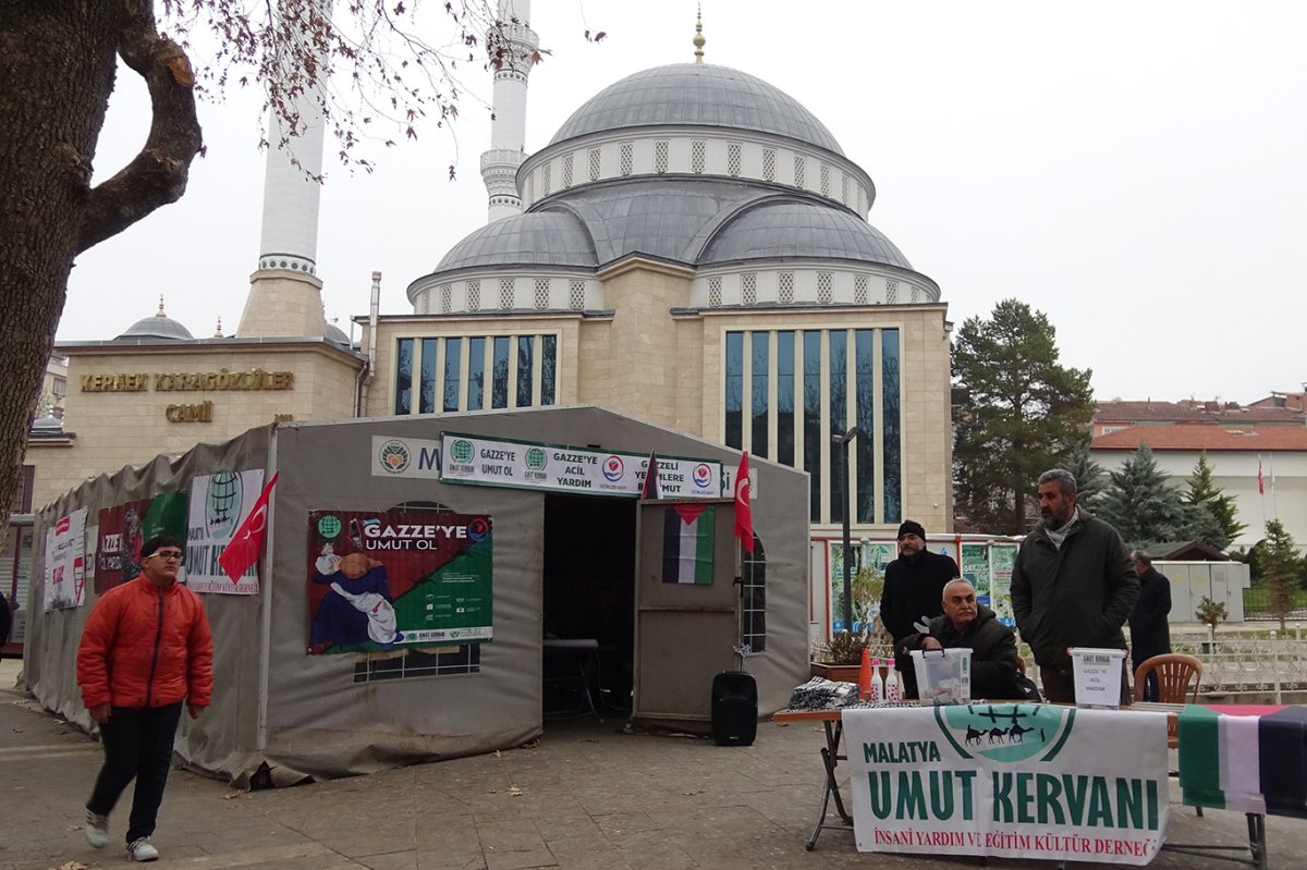 Malatya'da Gazze için yardım çadırı kuruldu