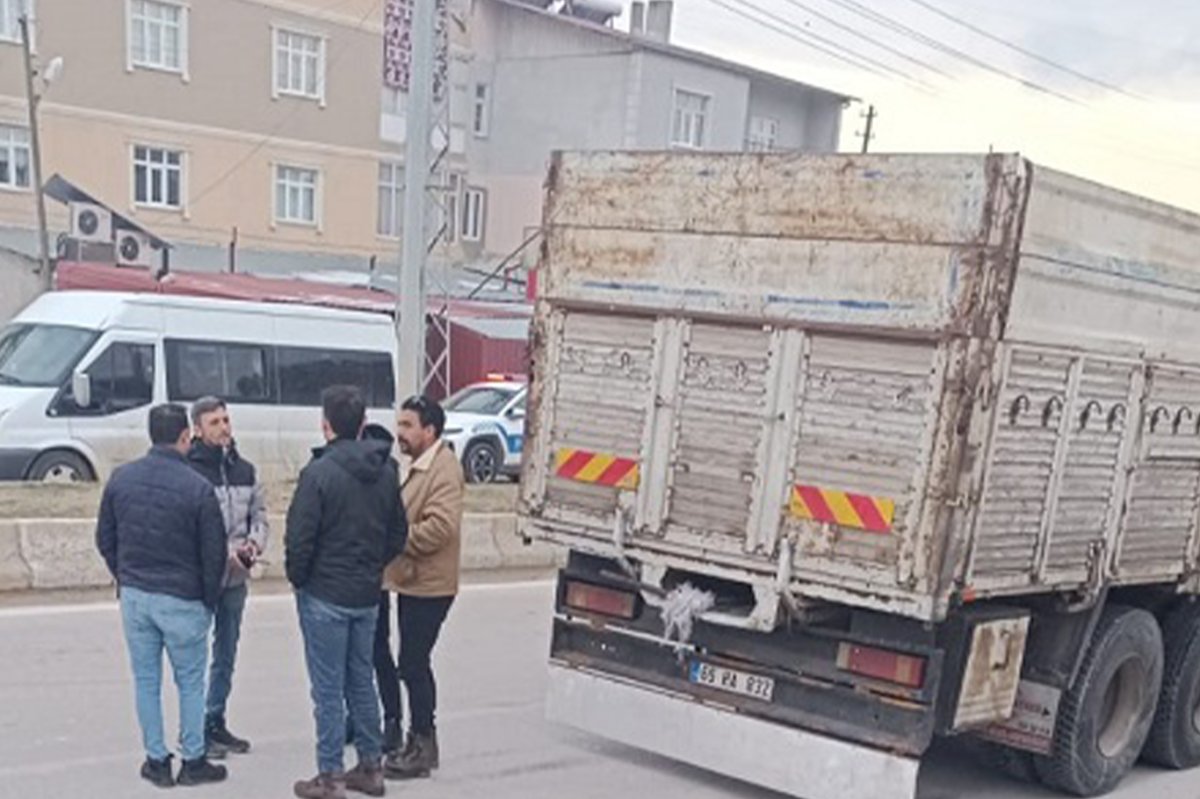 Van’da kamyonun çarptığı çocuk hayatını kaybetti