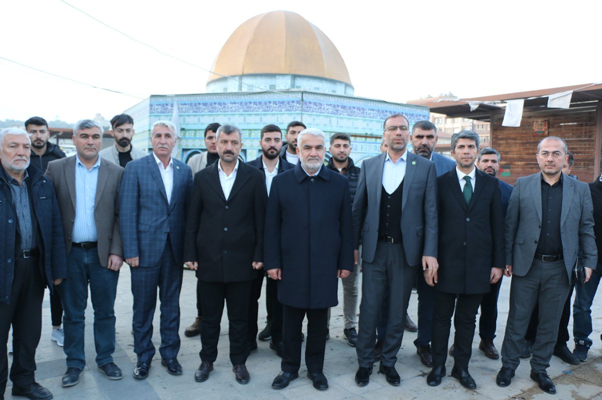 Yapıcıoğlu Gazze’ye Destek Çadırı’nı ziyaret etti